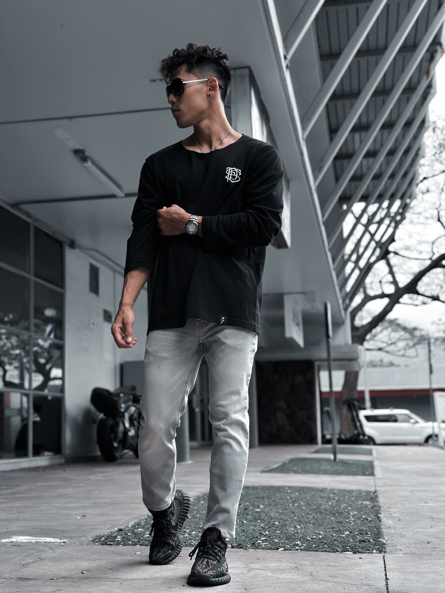 Savage Cut Collar Long sleeve